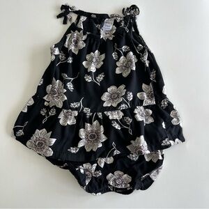 Carter’s Floral Two Piece Set Size 24 Months Tank And Bloomers Black & White